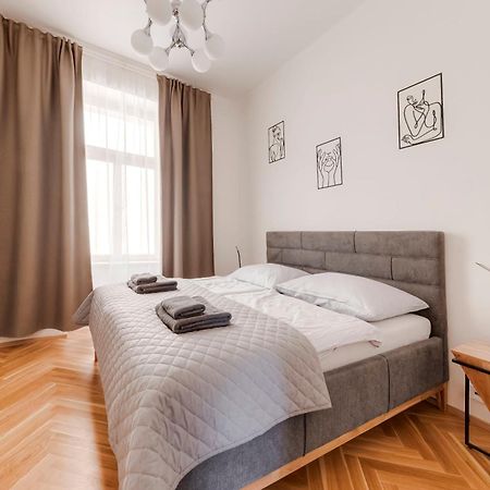 New Town Oases Apartment Prag Exterior foto